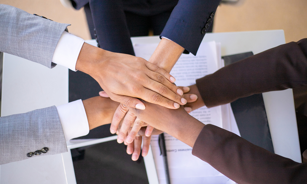 WSL Insights Winning Workers Hearts Be Their Best Example Image